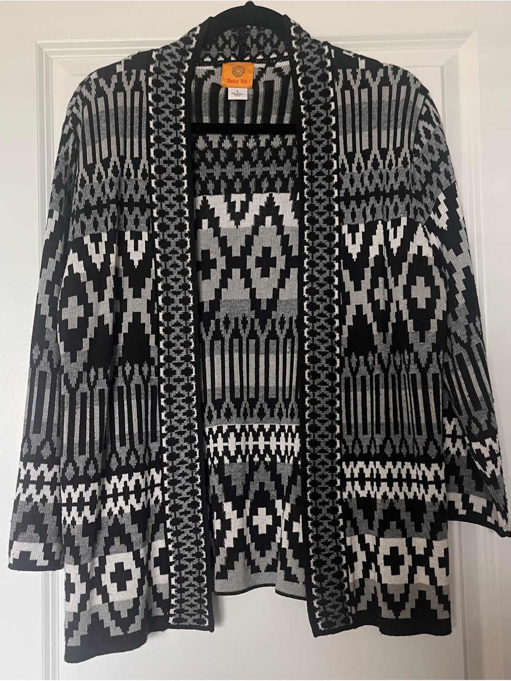 Ruby Rd. Women’s Black & Gray Aztec Open Front Cardigan Large